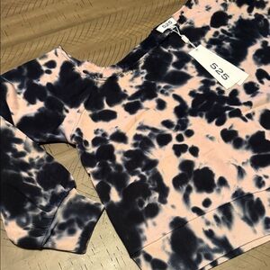 525 America Women's Black and Pink Tie-Dye Sweatshirt size medium NWT